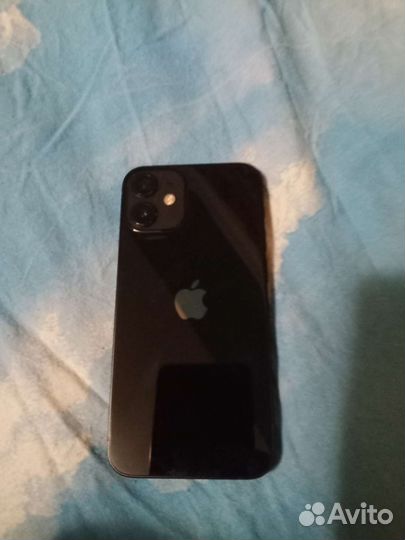 Телефон iPhone