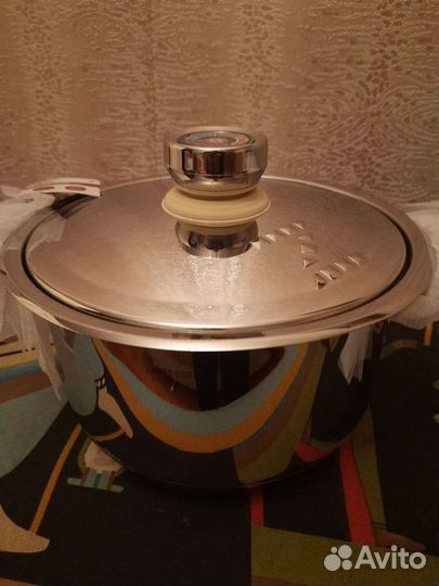 Набор столовой посуды. Швейцария