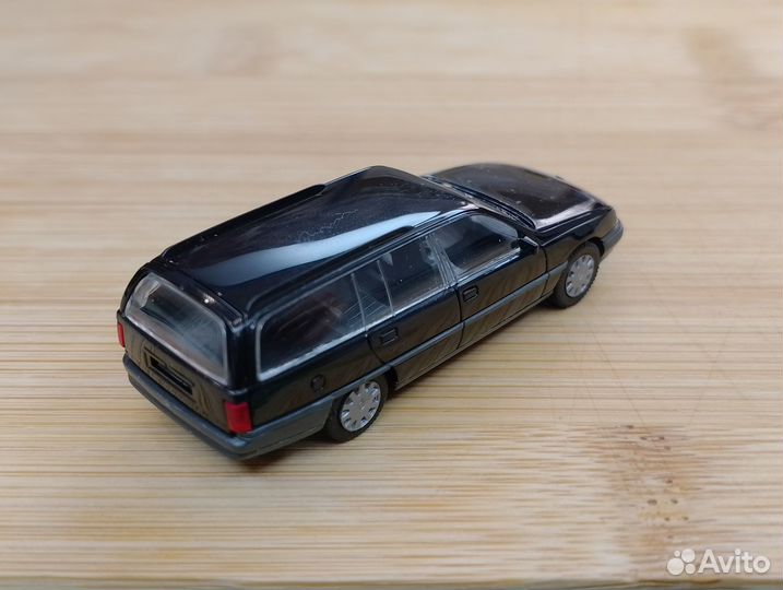 Opel Omega Caravan 3.0i GLS (1988-1989) универсал