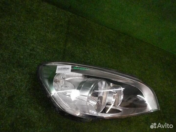 Фара правая Volvo S60