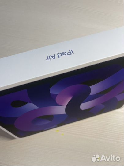 Коробки от айфонов