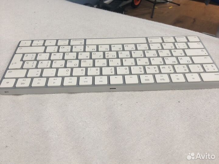 Клавиатура Apple