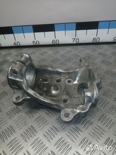 Б/У Кулак поворотный передний левый N62N#002