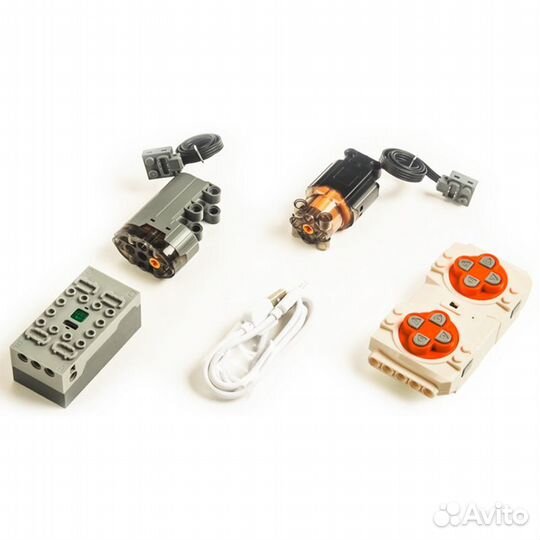 Конструктор Mould King «Гоночный хетчбек» 18013