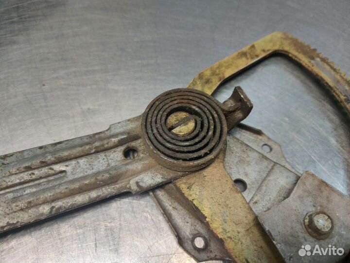 Стеклоподъемник передний левый Ford Scorpio