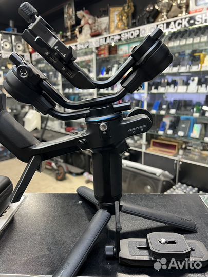 Стабилизатор FeiyuTech Scorp C + микрофоны Riworal