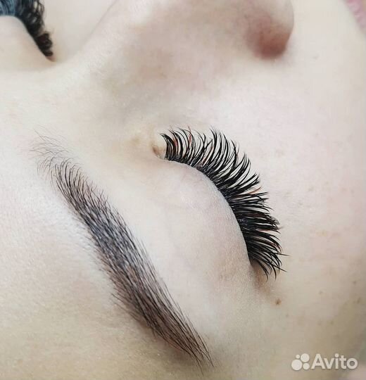 Наращивание ресниц качественно