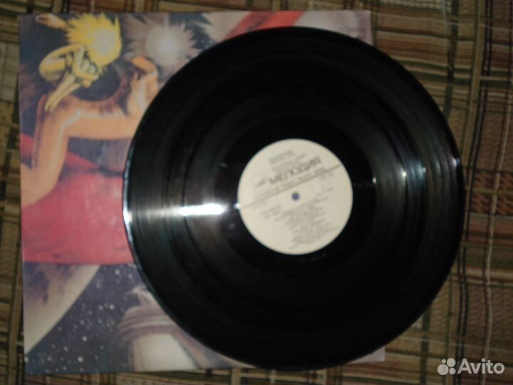 Зодиак пластинка и 2 обложки