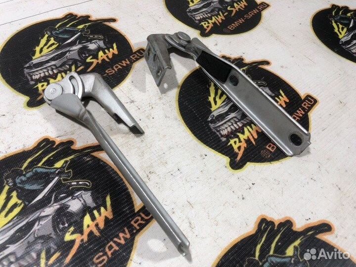 Петля капота Audi A4 B5 APS 2001