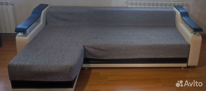 Угловой диван