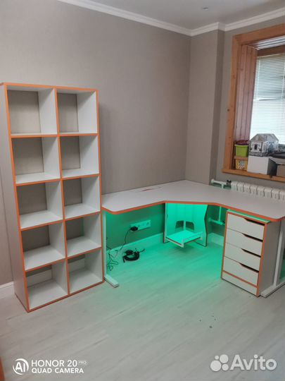 Компьютерный стол