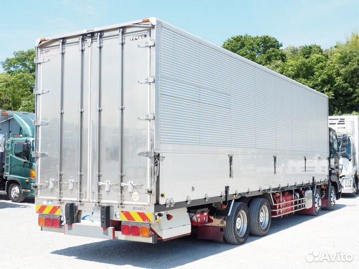 Hino 700 (Profia), 2012