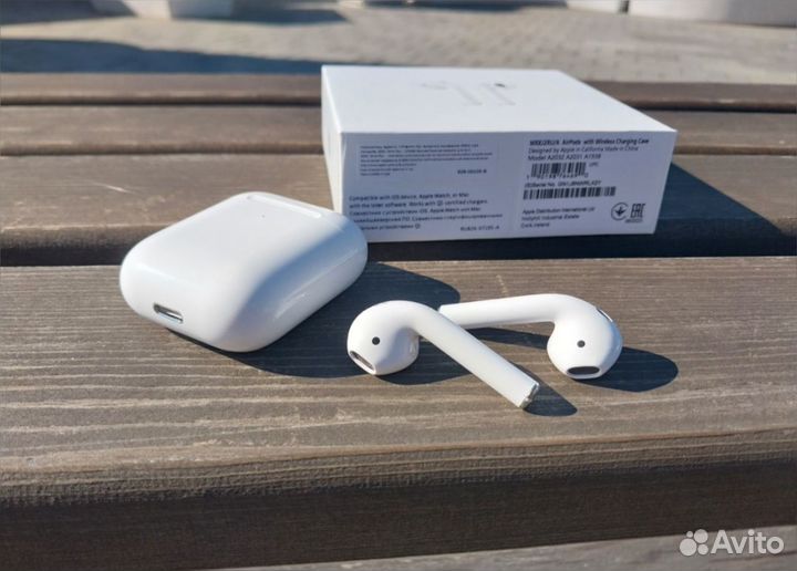 AirPods 2. Беспроводные наушники