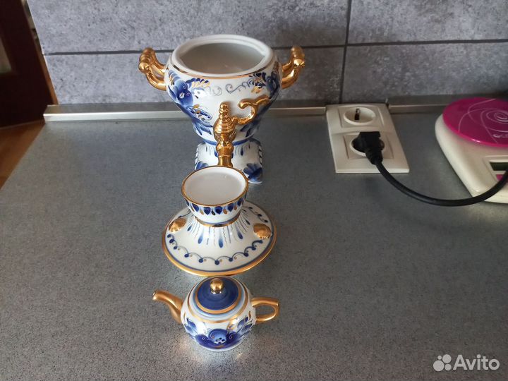 Самовар сувенирный Гжель