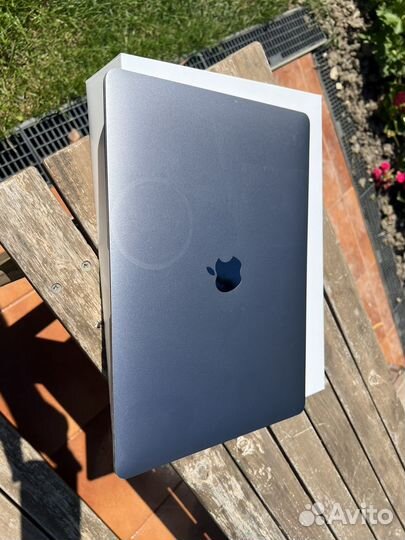 Apple MacBook air 13 2020 m1 16gb 1tb