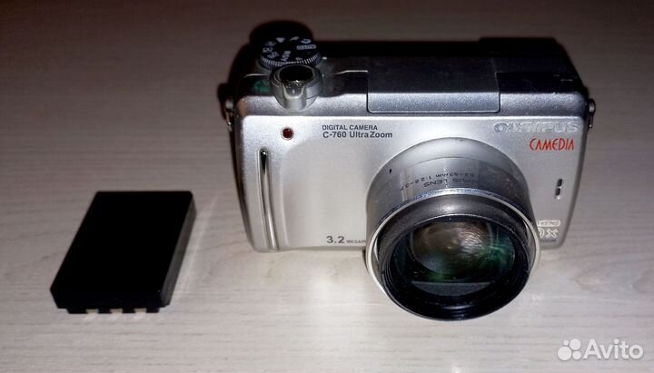 Цифровой фотоаппарат Olympus C-760 UZ