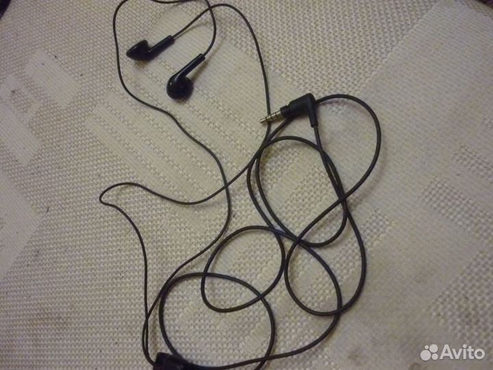 Гарнитура от телефона Nokia, кнопочного