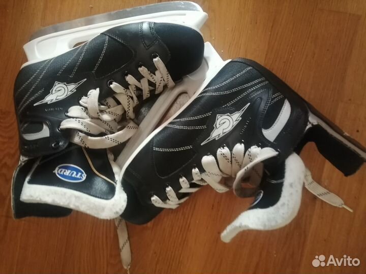 Коньки хоккейные 43 размер