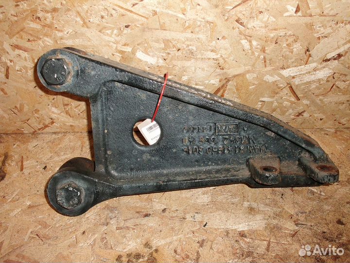 Кронштейн усилителя бампера MAN 81416500016