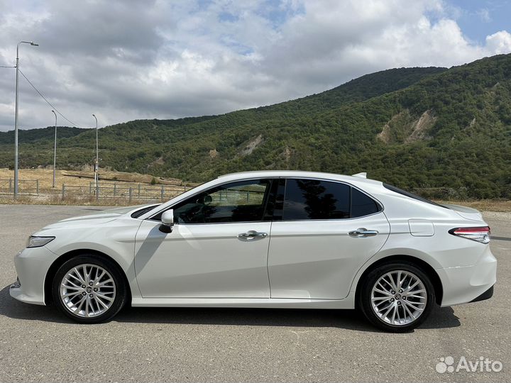 Toyota Camry, 2020