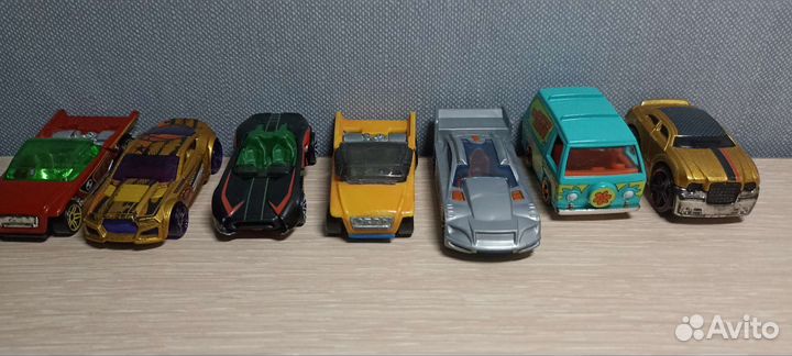 Машинки хотвилс