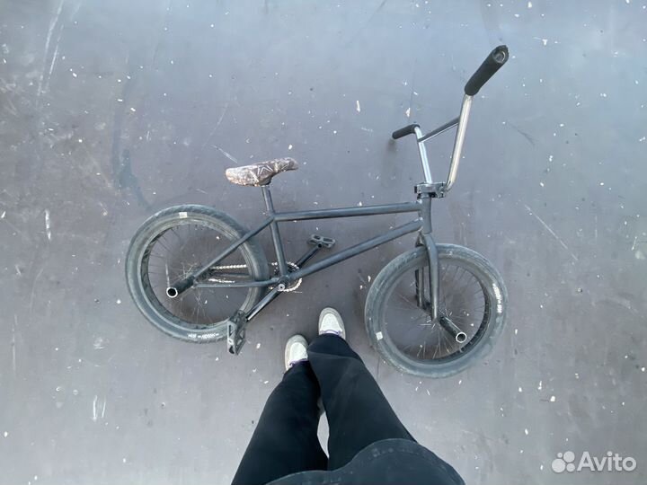 Велосипед bmw