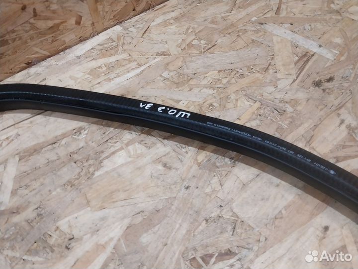 Уплотнитель задней двери Skoda Octavia A5