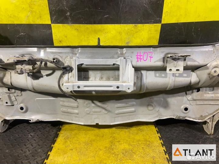 Задняя панель кузова toyota spade