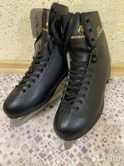 Фигурные коньки мужские Nordway Laval 44 размер