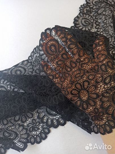 Кружево эластичное черное ширина 20см