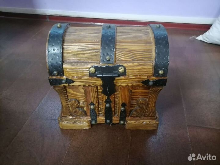 Сундук деревянный под старину