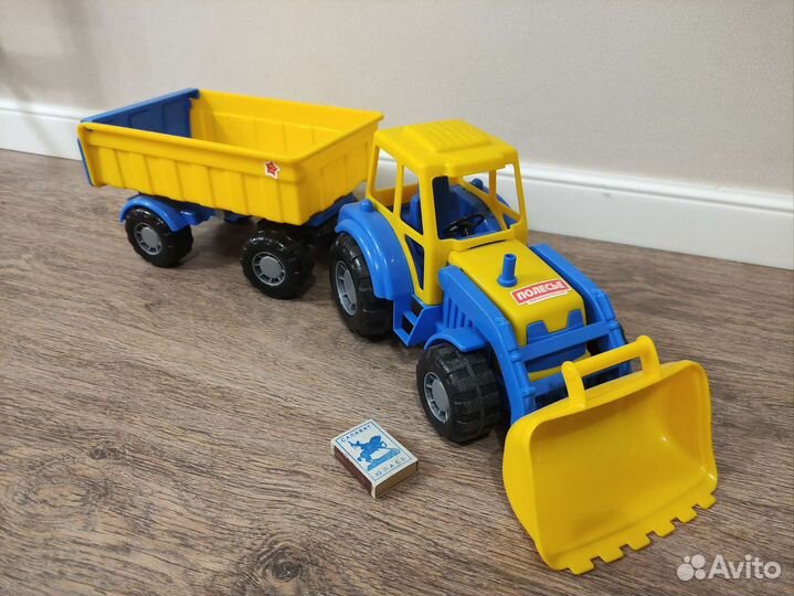 Игрушка трактор Полесье