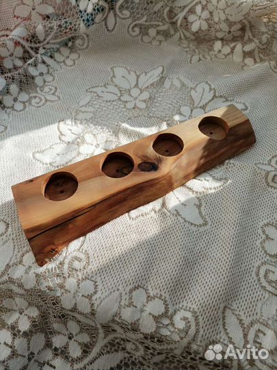 Подсвечник из дерева