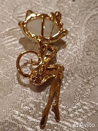 Брошь кошка оникс и сваровский