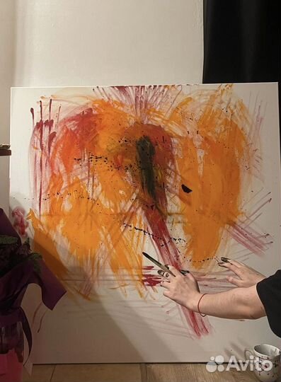 Абстракционная картина на большом холсте