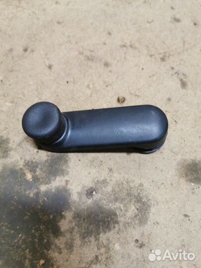 Ручка стеклоподъемника Renault Logan 2 L8 K7M 2014