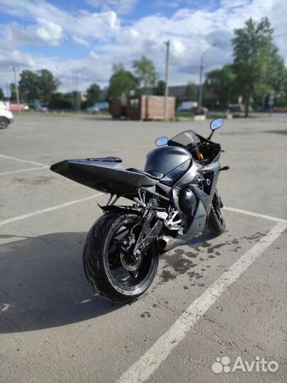 Yamaha r1 2004