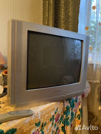 Телевизор samsung