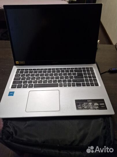 Ноутбук acer aspire 1