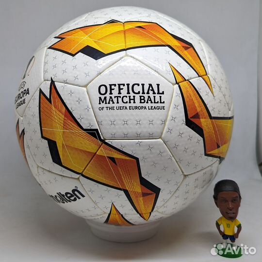 Официальный футбольный мяч Лиги Европы 2018-19