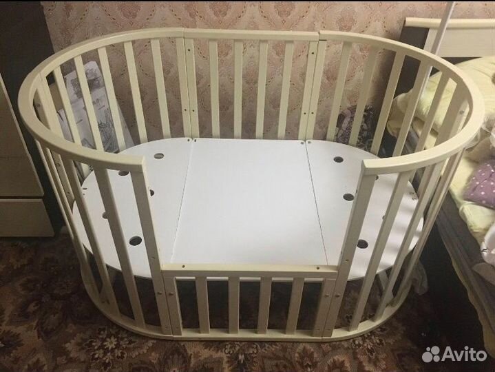 Детская овальная кроватка