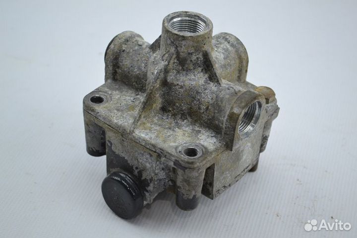 Кран ускорительный тормозной MAN TGX 18.440 (01.07