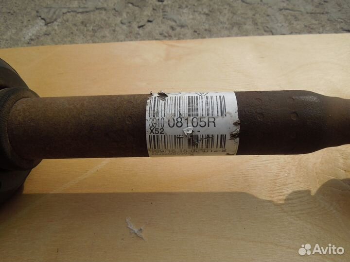 Привод правый Логан Сандеро и Ларгус