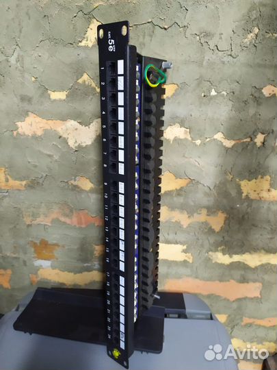 Патч панель 24