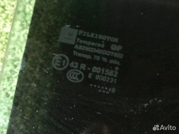 Стекло дверное заднее правое Opel Zafira B