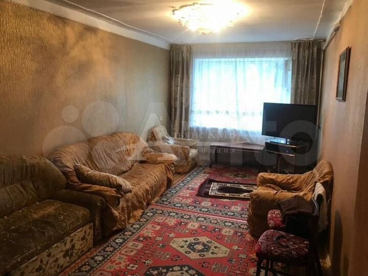 3-к. квартира, 107 м², 1/3 эт.