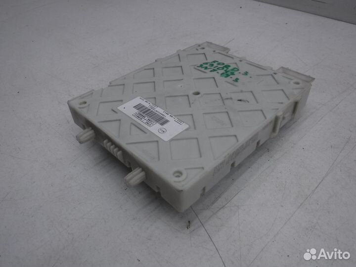 Блок предохранителей (салон) на Ford Focus III