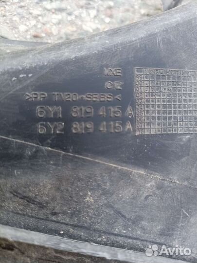 Skoda Fabia 2 жабо