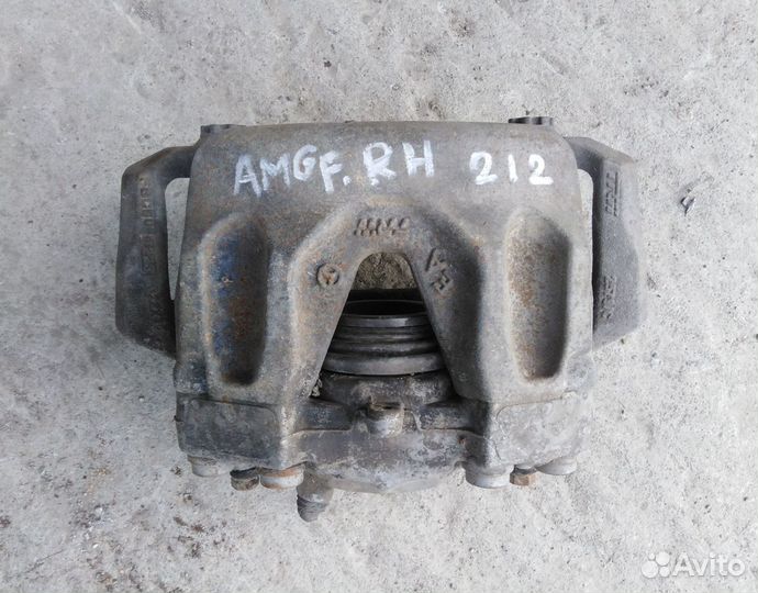 Mercedes E W212 AMG Суппорт Пердний Правый W 212