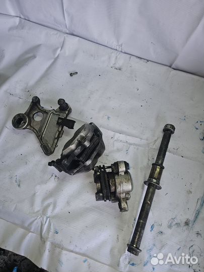 Кронштейн заднего супорта honda cbr 900 rr